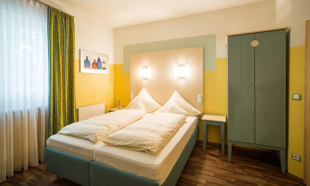 Ambient Hotel Am Europakanal Fürth Exterior foto